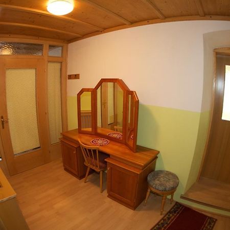 Haus Stoeffler Apartment Reisach Ruang foto